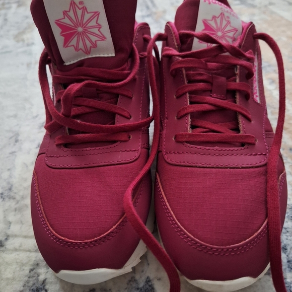 Reebok Maroon and Navy Sneakers - Picture 2 of 13